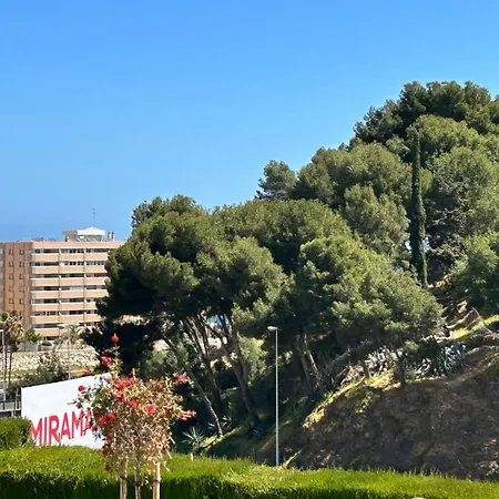 Apartment Castillo Malaga Paradaise 3 *